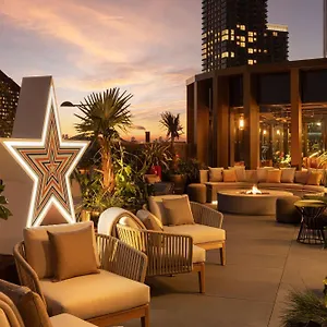 Hotel The Gantry London, Curio Collection By Hilton, Londýn